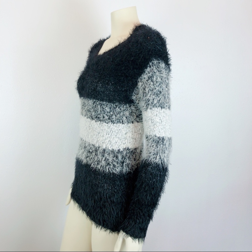 Two Vince Camuto Color Block Eyelash Sweater Xxs - image 2